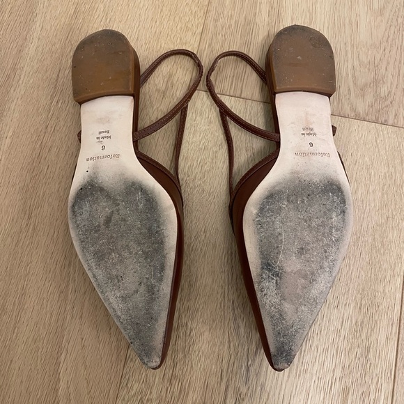 Reformation Wisteria Flats Sz 6 - Picture 5 of 7